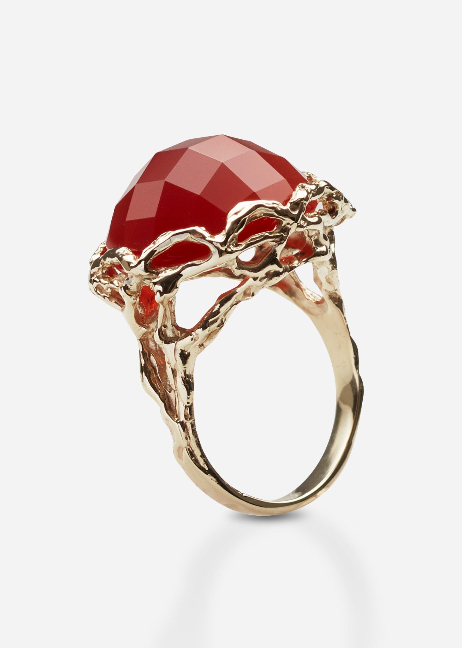 Bon Bon Royal ring faceted quartz dark red