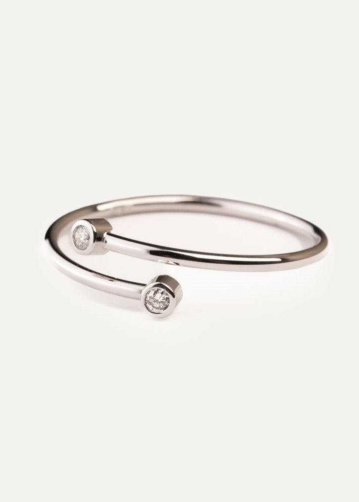 Piccolini Twist ring hvitt gull