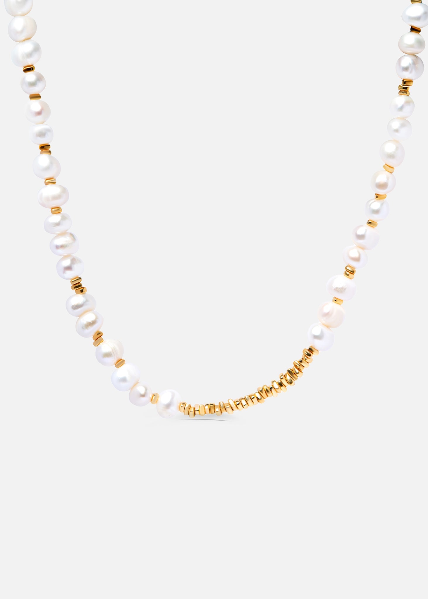 Gold pearl necklace