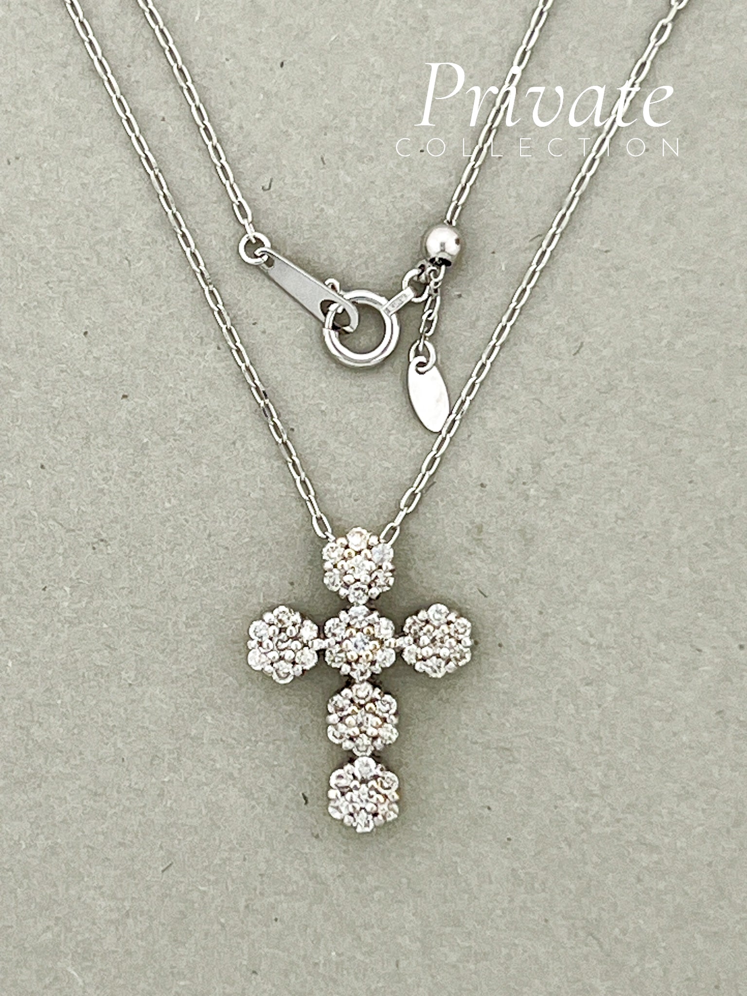 PC Kors halssmykke med diamanter 18K hvitt gull