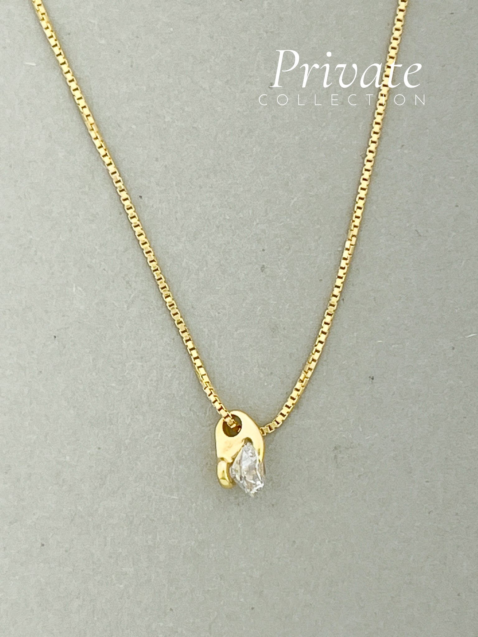 PC Enstens diamantanheng med kjede 18K gult gull