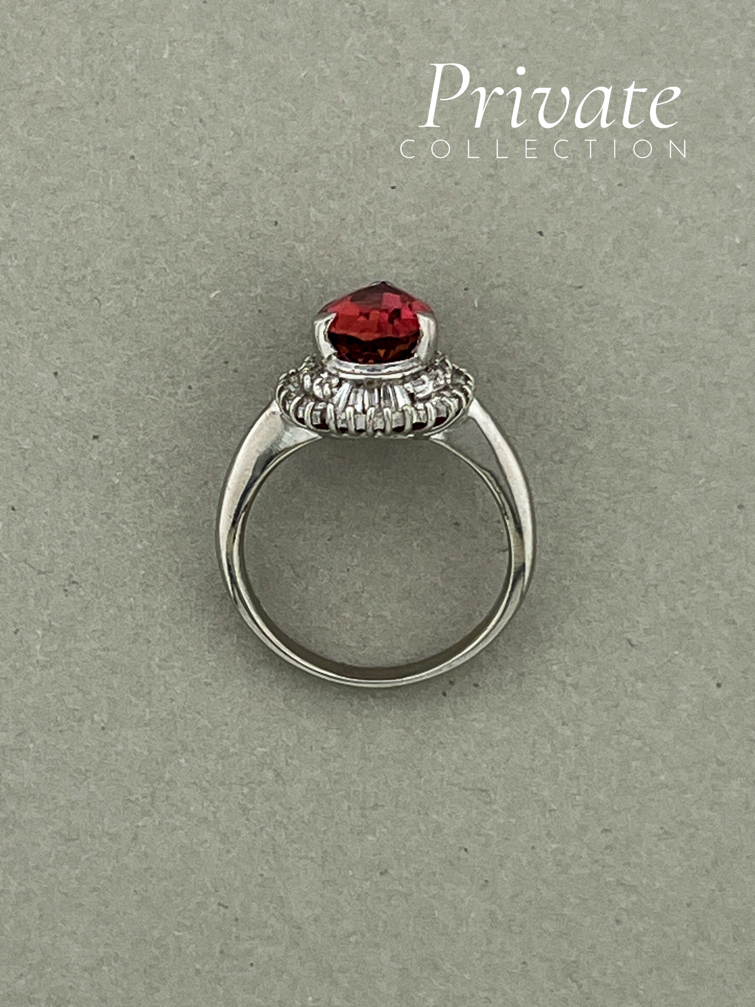 PC Rosettring rosa sten dråpeformet platina str 51