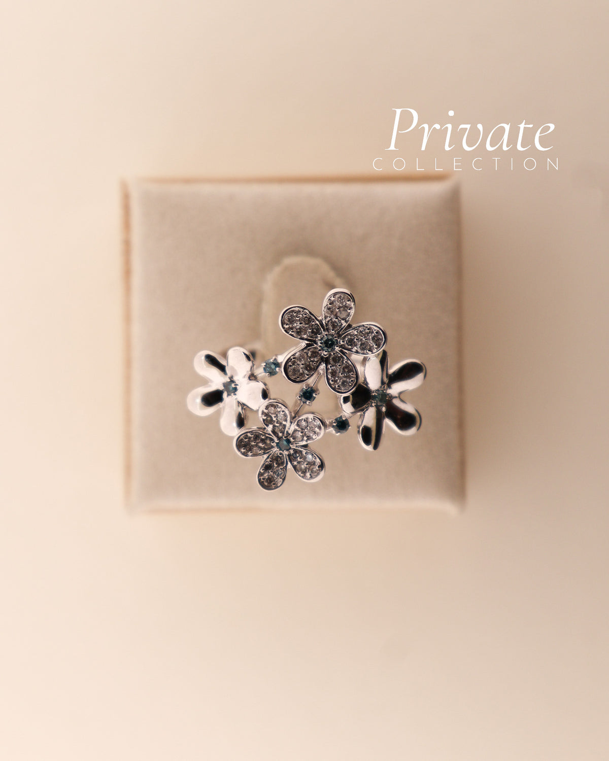PC blomsterring 18K hvitt gull med diamanter str54,5