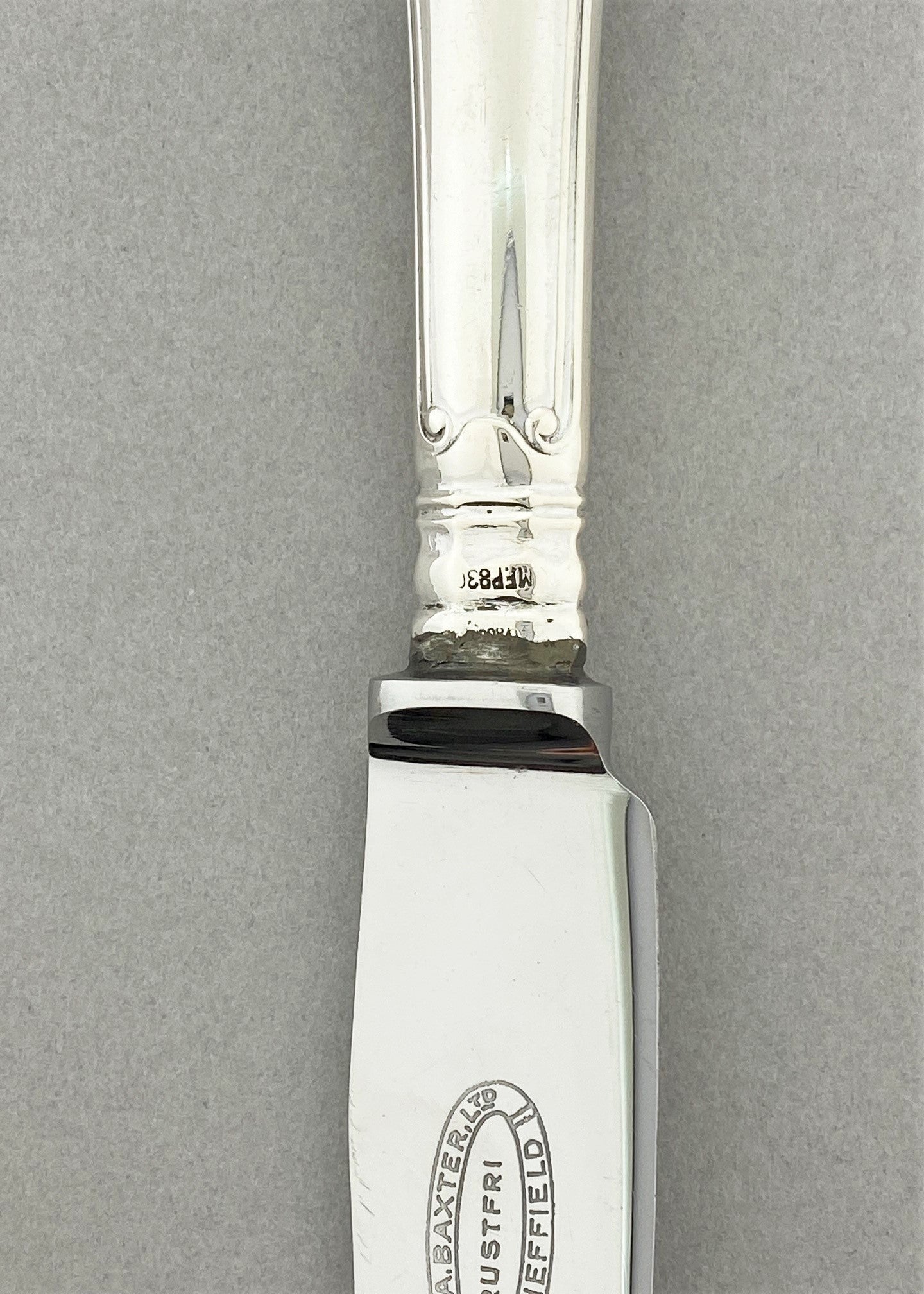 Shell small dinner knife