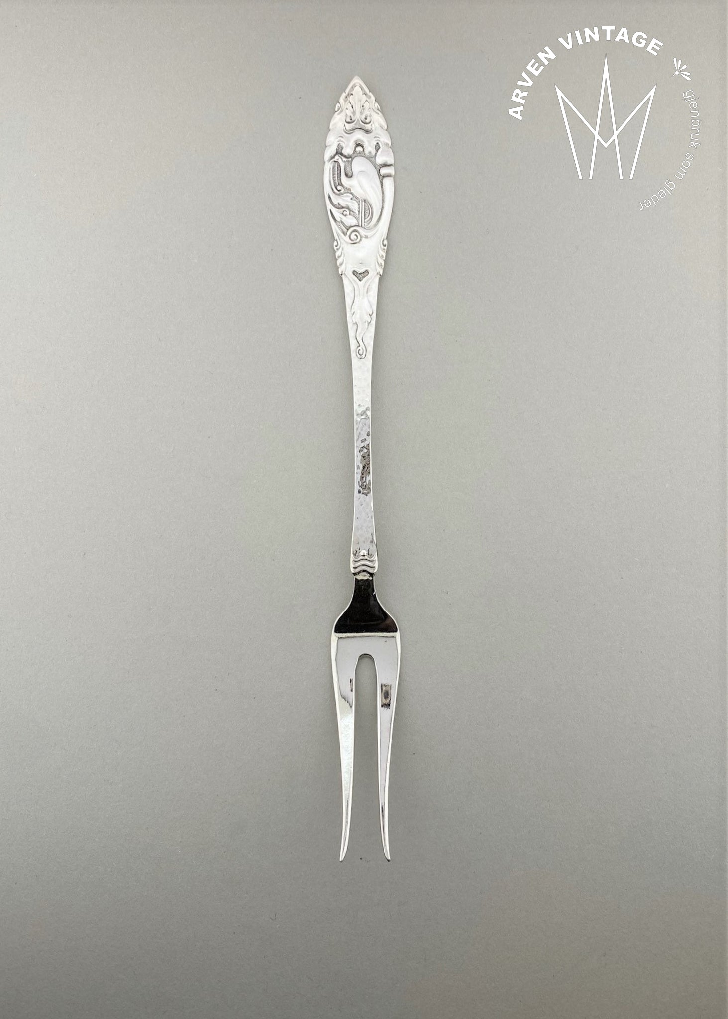 Vintage Ibis herring fork / serving fork