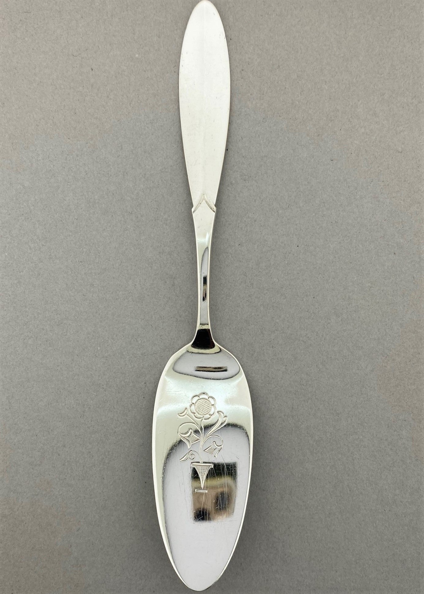 Vintage Sylvia smørspade