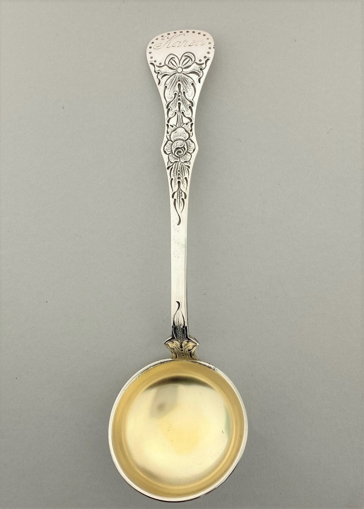 Vintage Rose fløteskje med forgylling og gravering