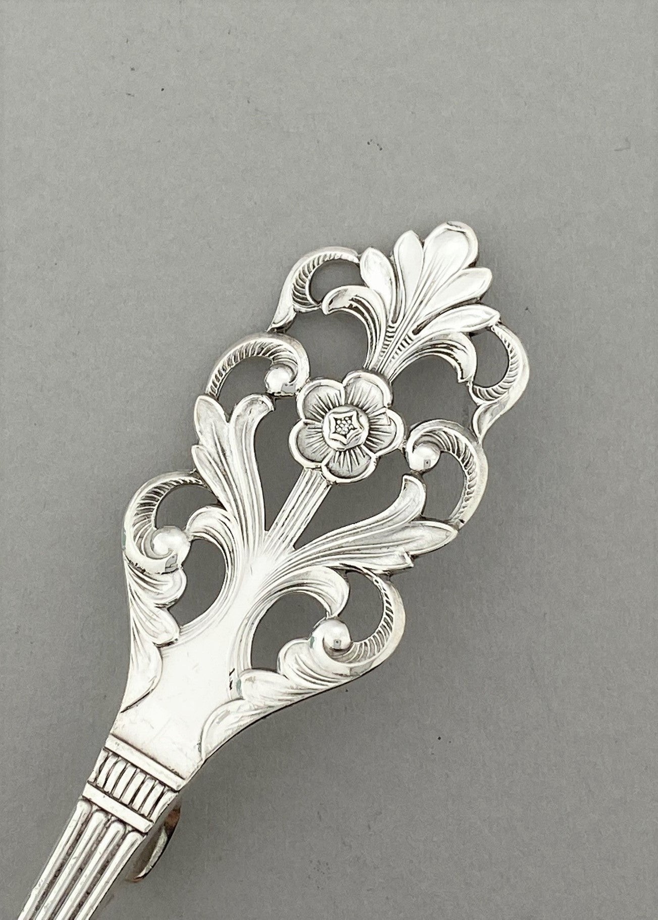 Vintage Viking rose sauce spoon with hook