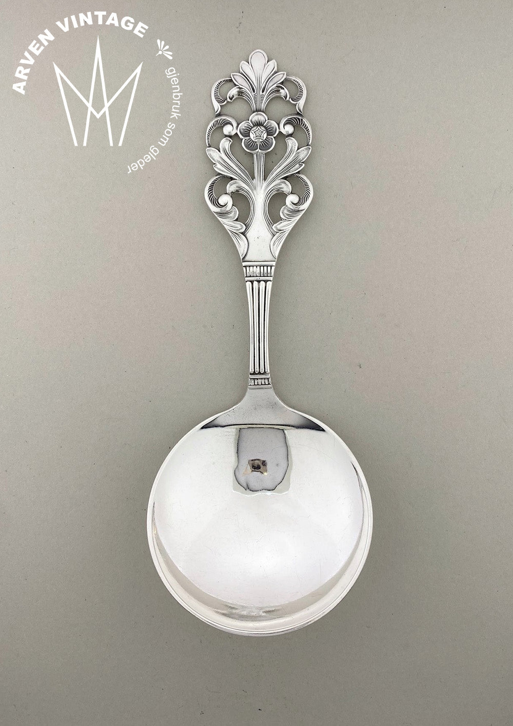 Vintage Viking Rose kremskje