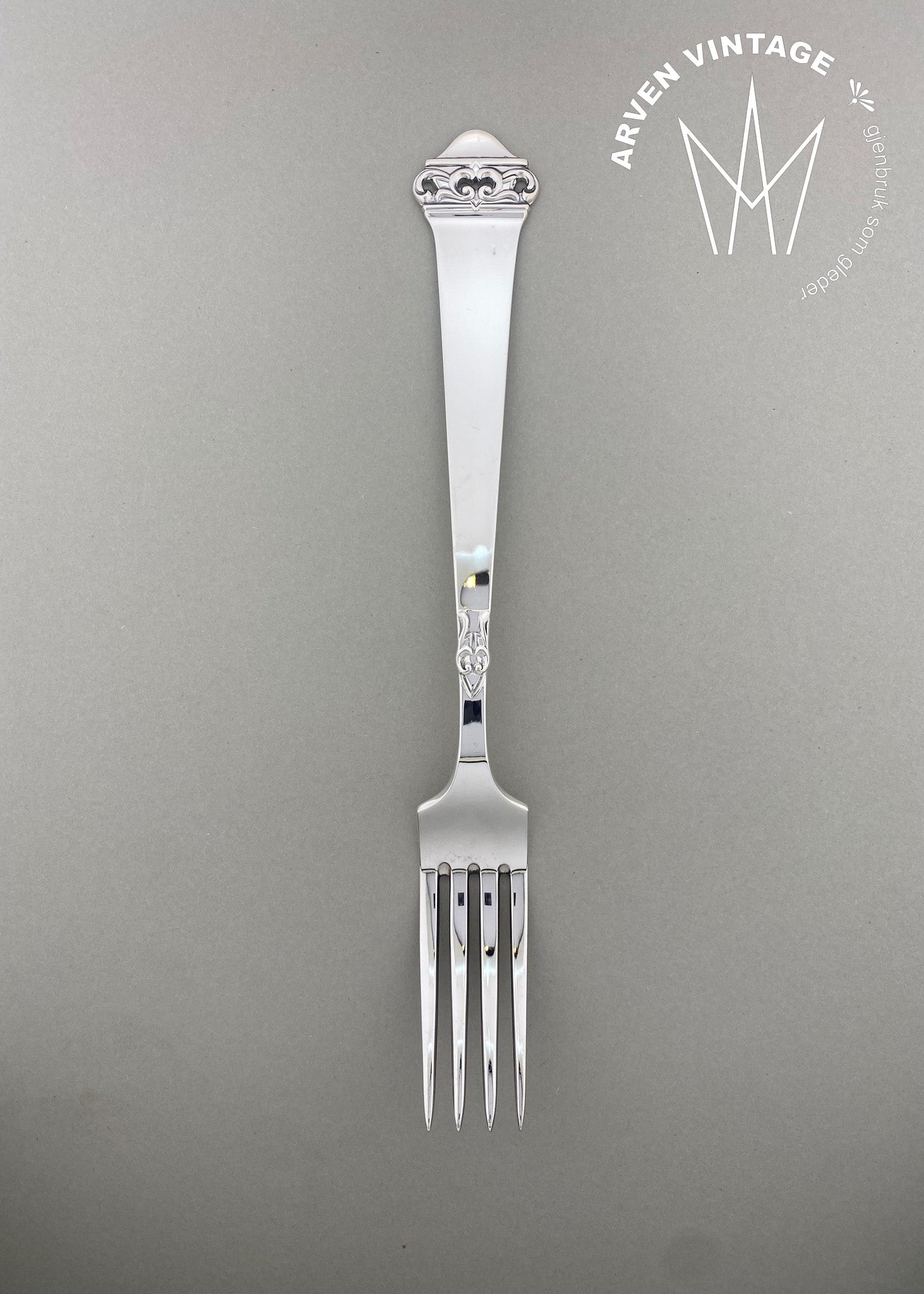 Vintage Saga dining fork large