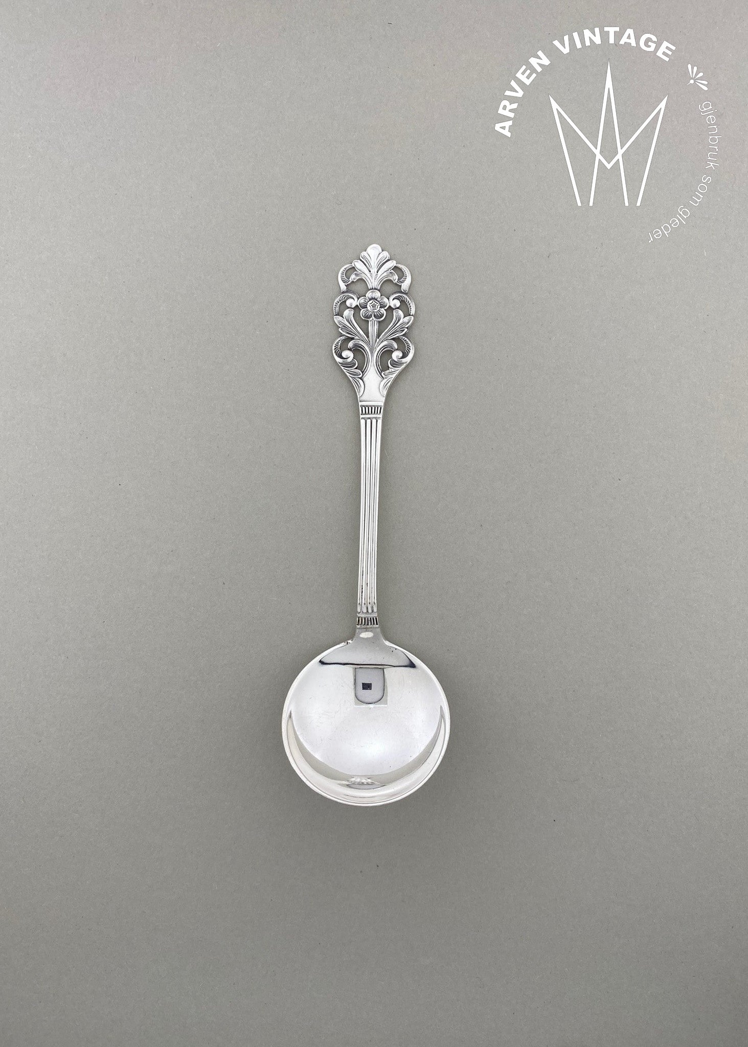 Viking Rose ice cream scoop