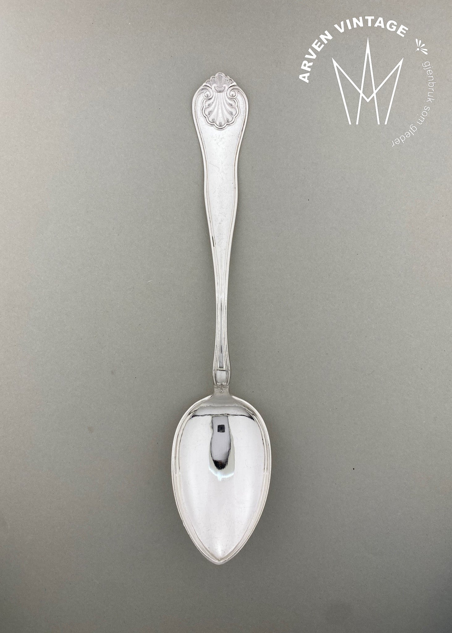 Vintage New shell small tablespoon