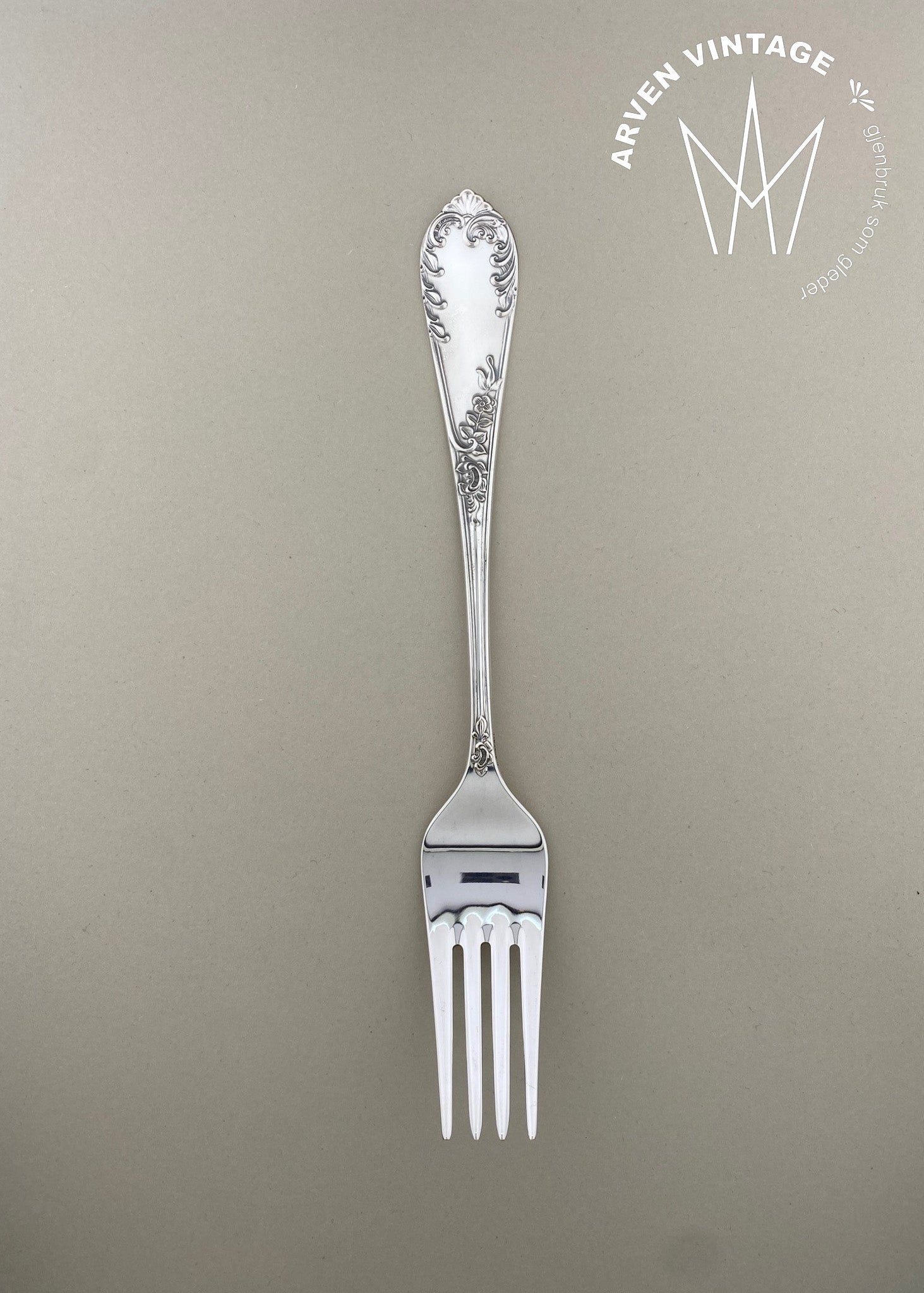 Vintage Tradition large dinner fork