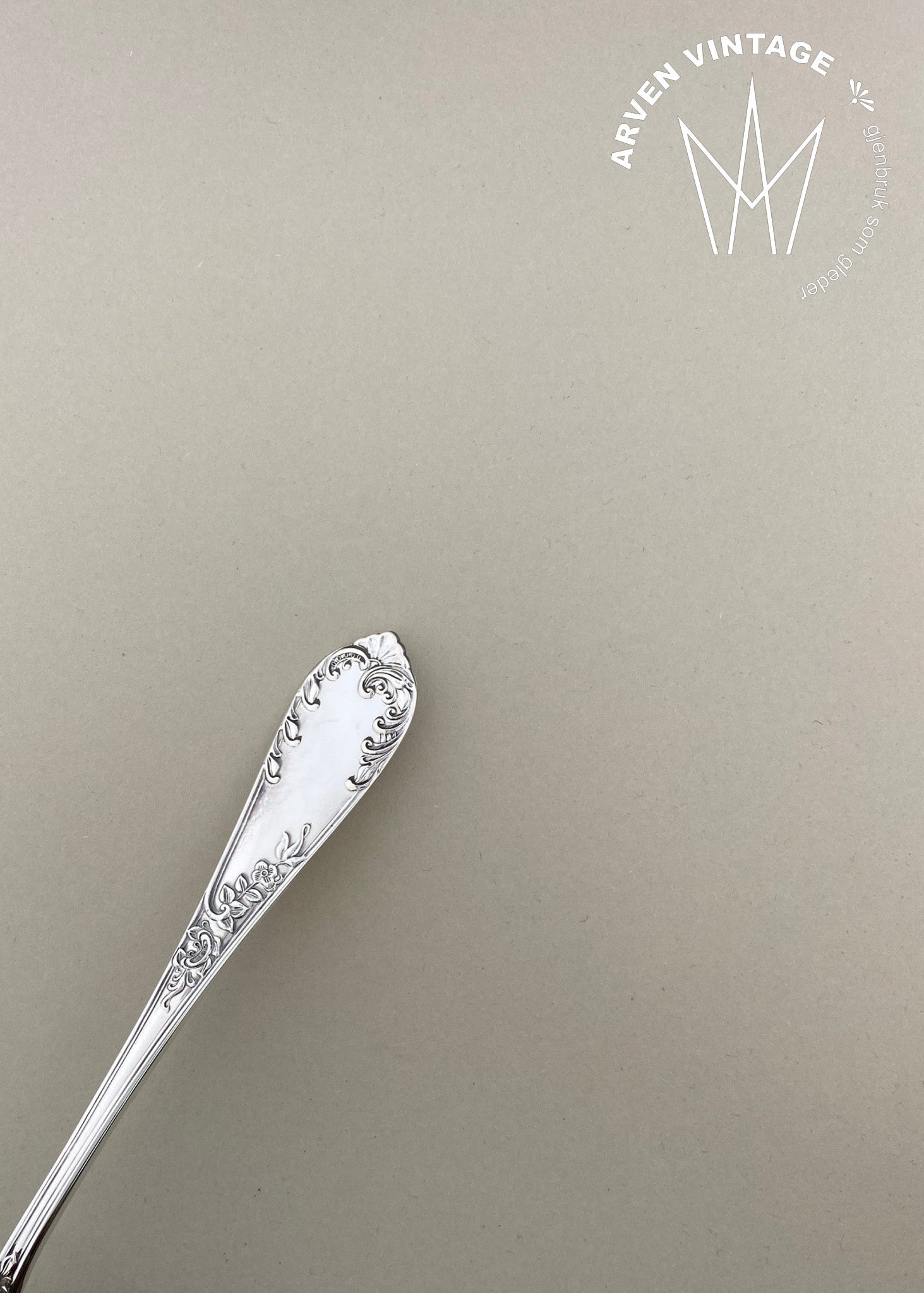 Vintage Tradition large tablespoon