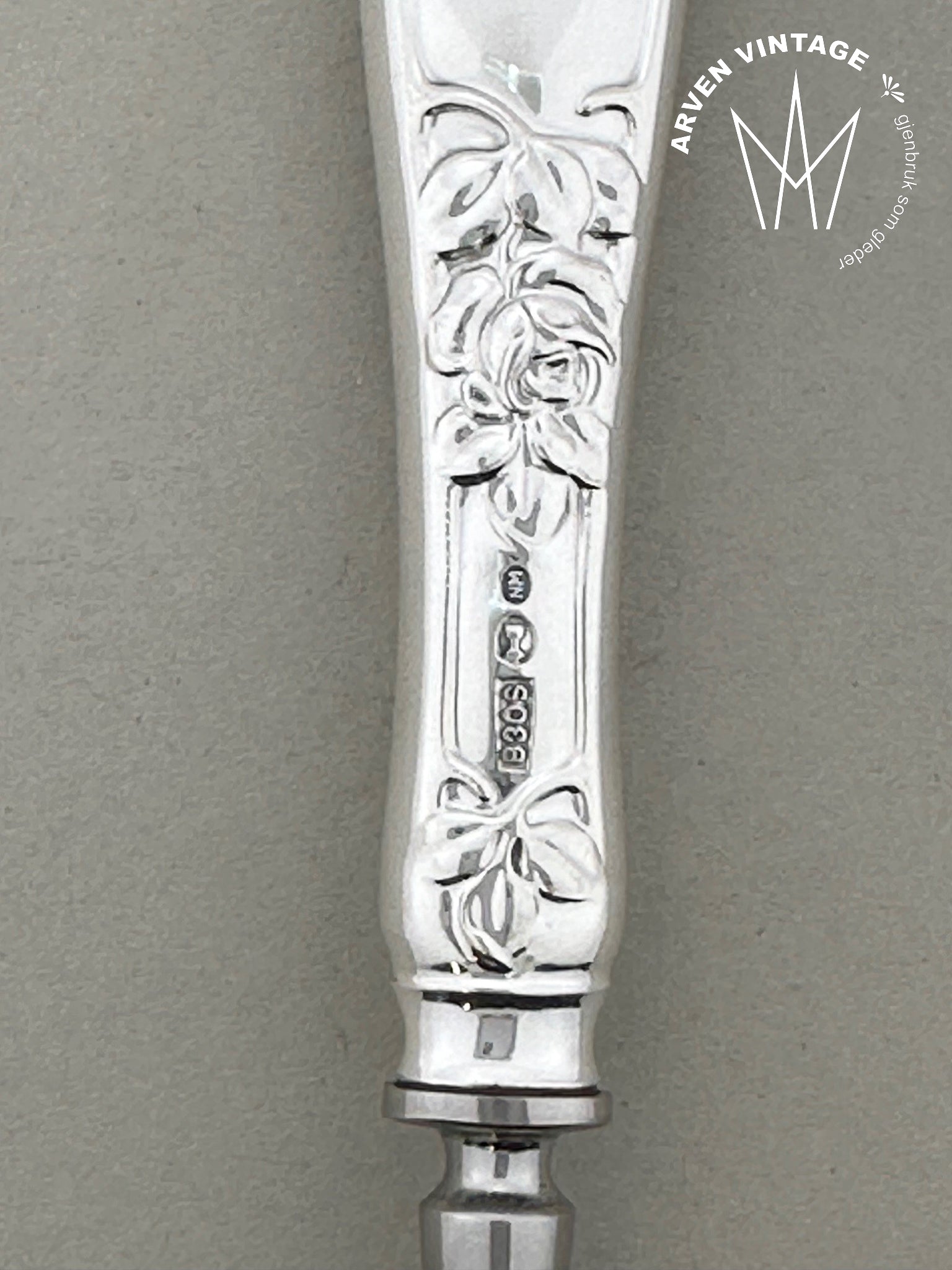 Vintage Raised Rose Cheese Slicer