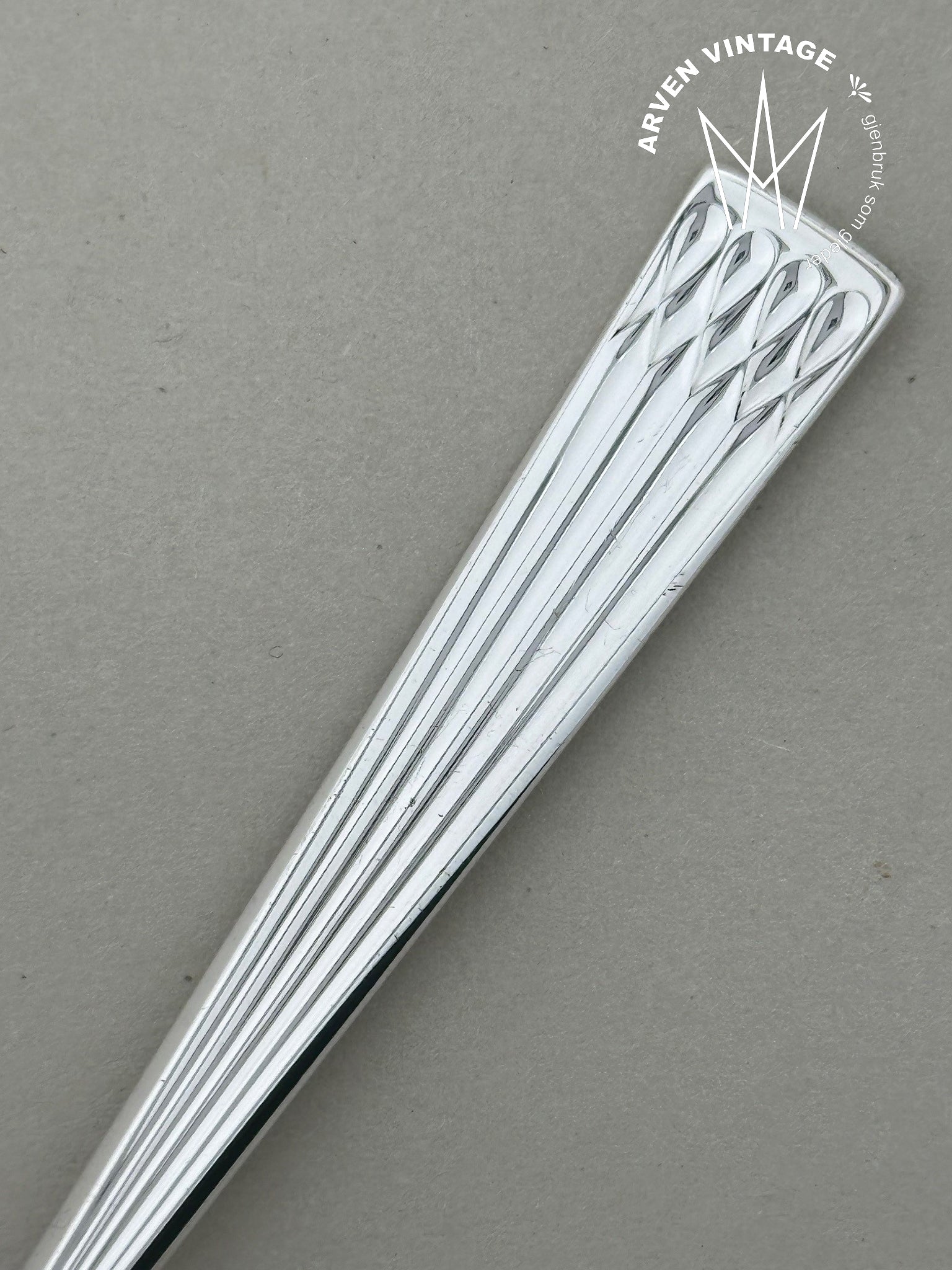 Vintage Arveslv tomato spade