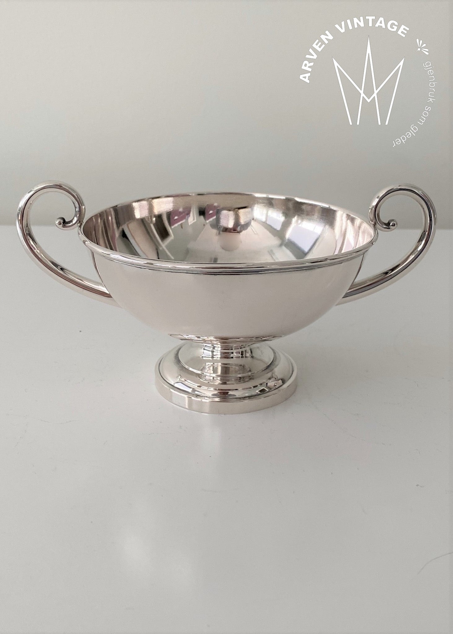 Vintage fløtemugge og sukkerskål