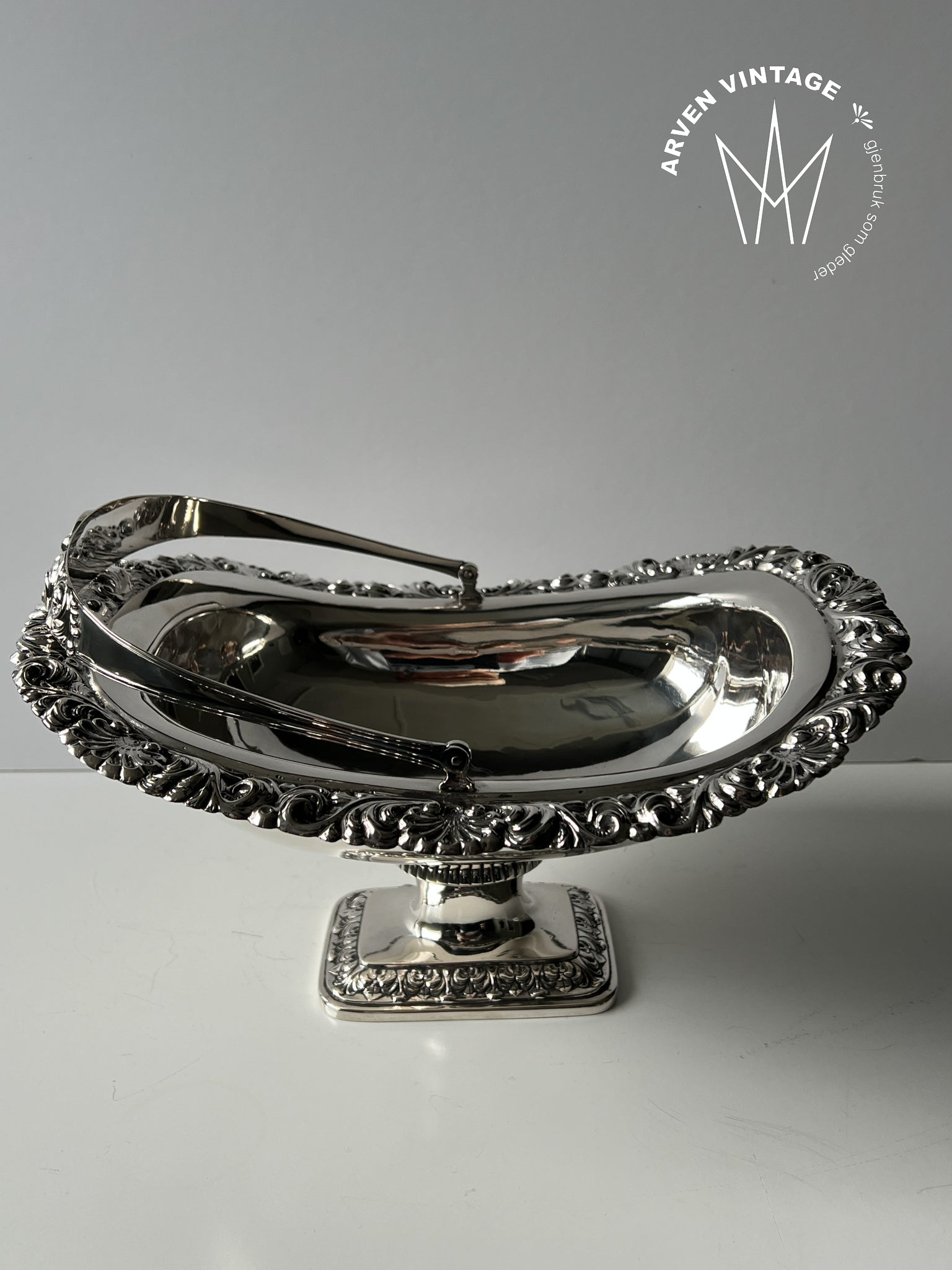Vintage sølv fruktskål med hank