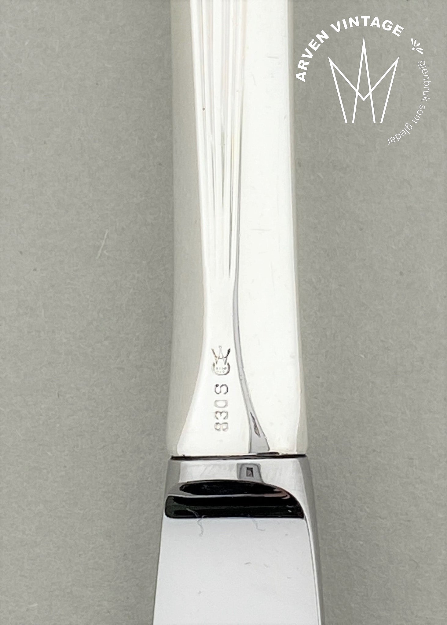 Vintage Sonja small dining knife with long handle