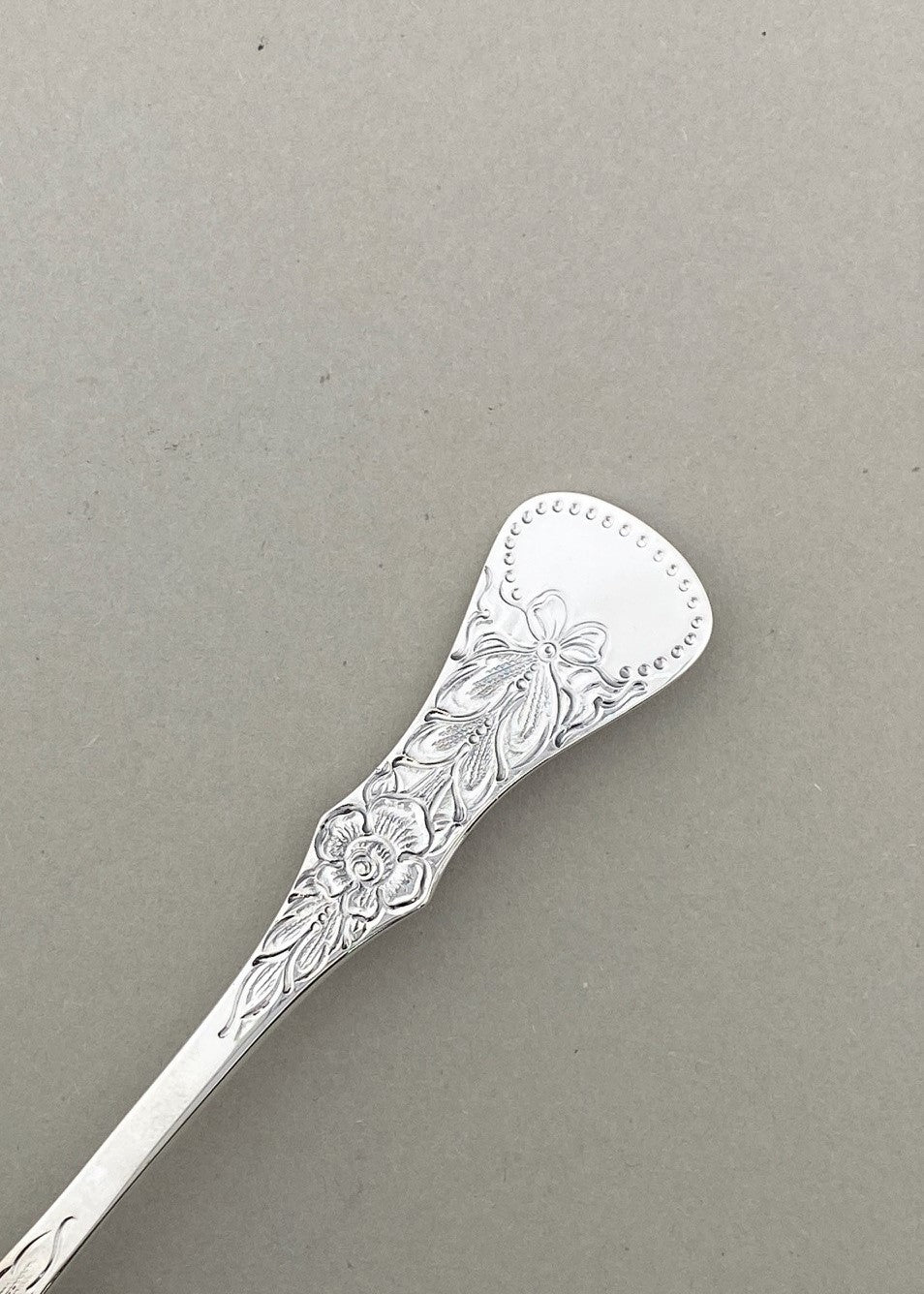 Vintage Rose Tomato Spade