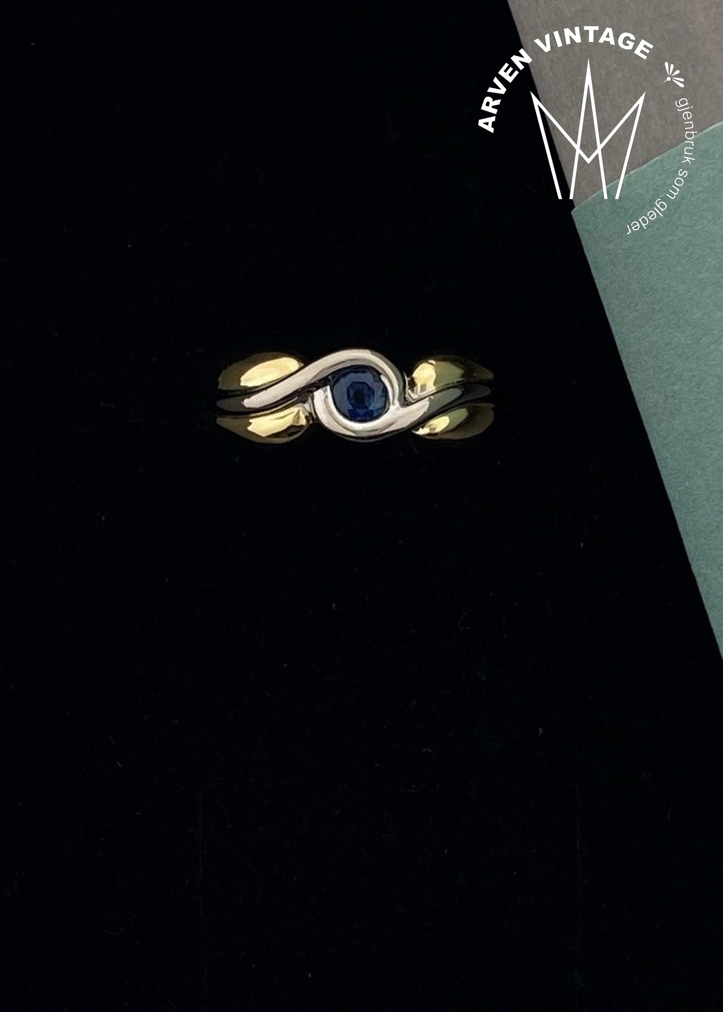 Vintage ring i 18K gult og hvitt gull med blå sten