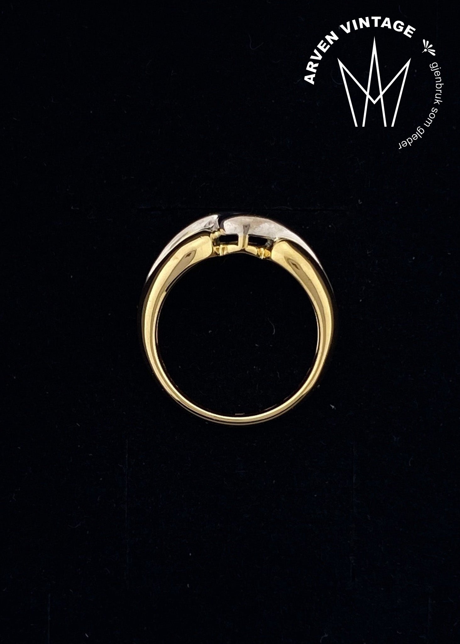 Vintage ring i 18K gult og hvitt gull med blå sten