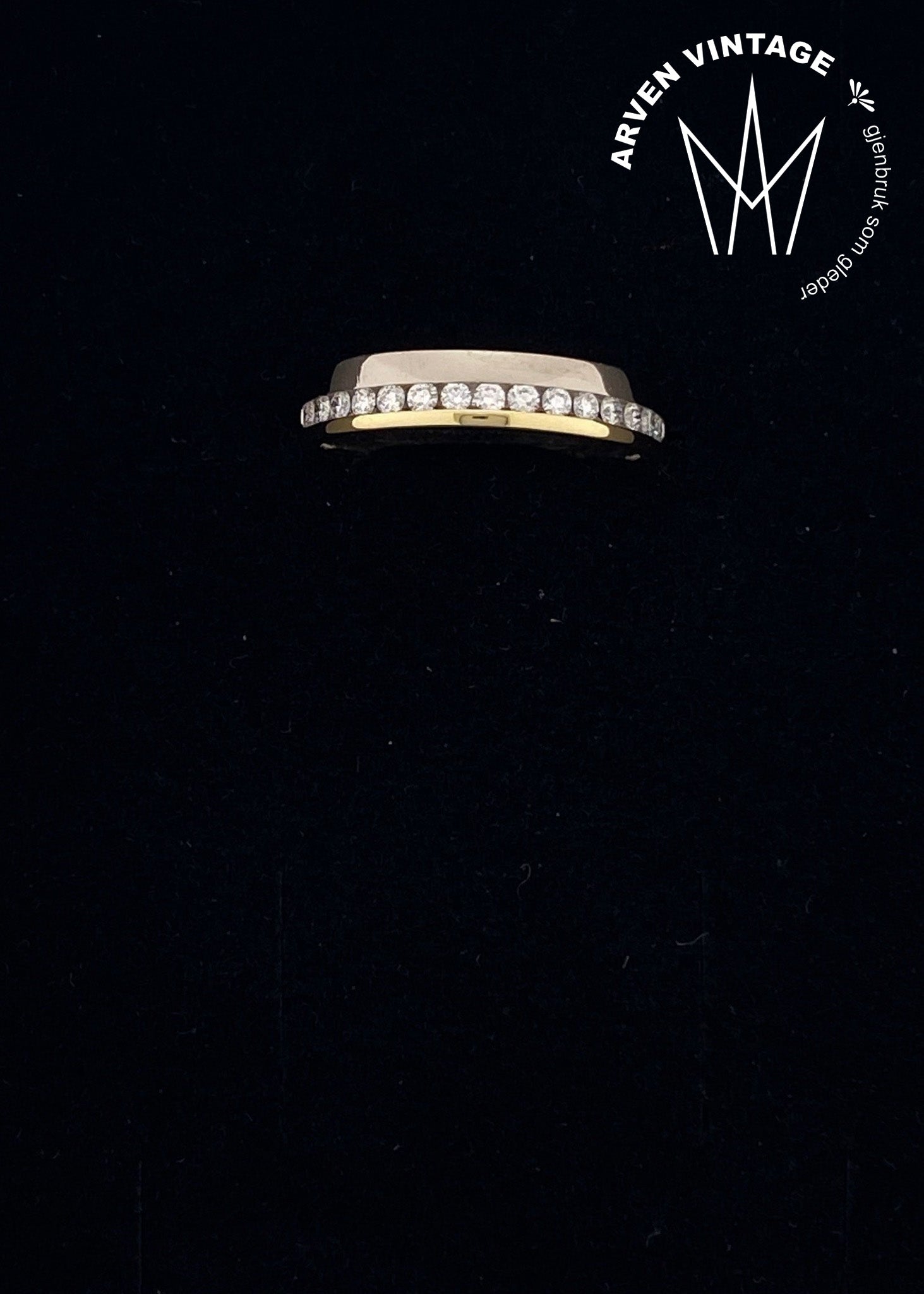 Vintage ring i 18K gult og hvitt gull med diamanter