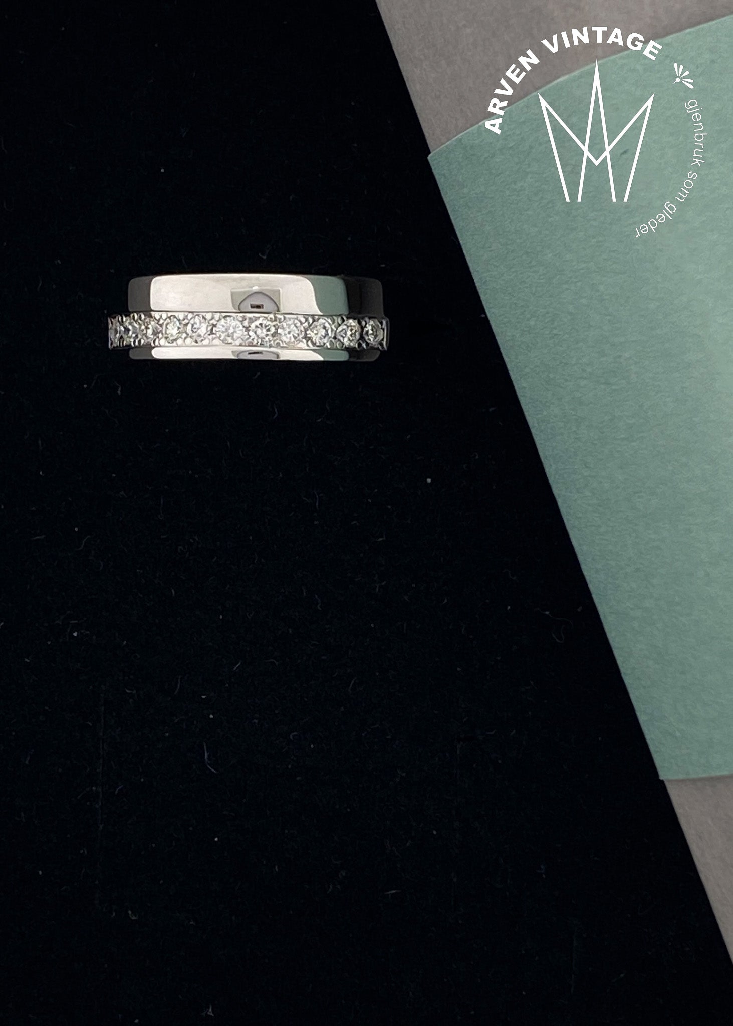 Vintage diamantring i 18K hvitt gull