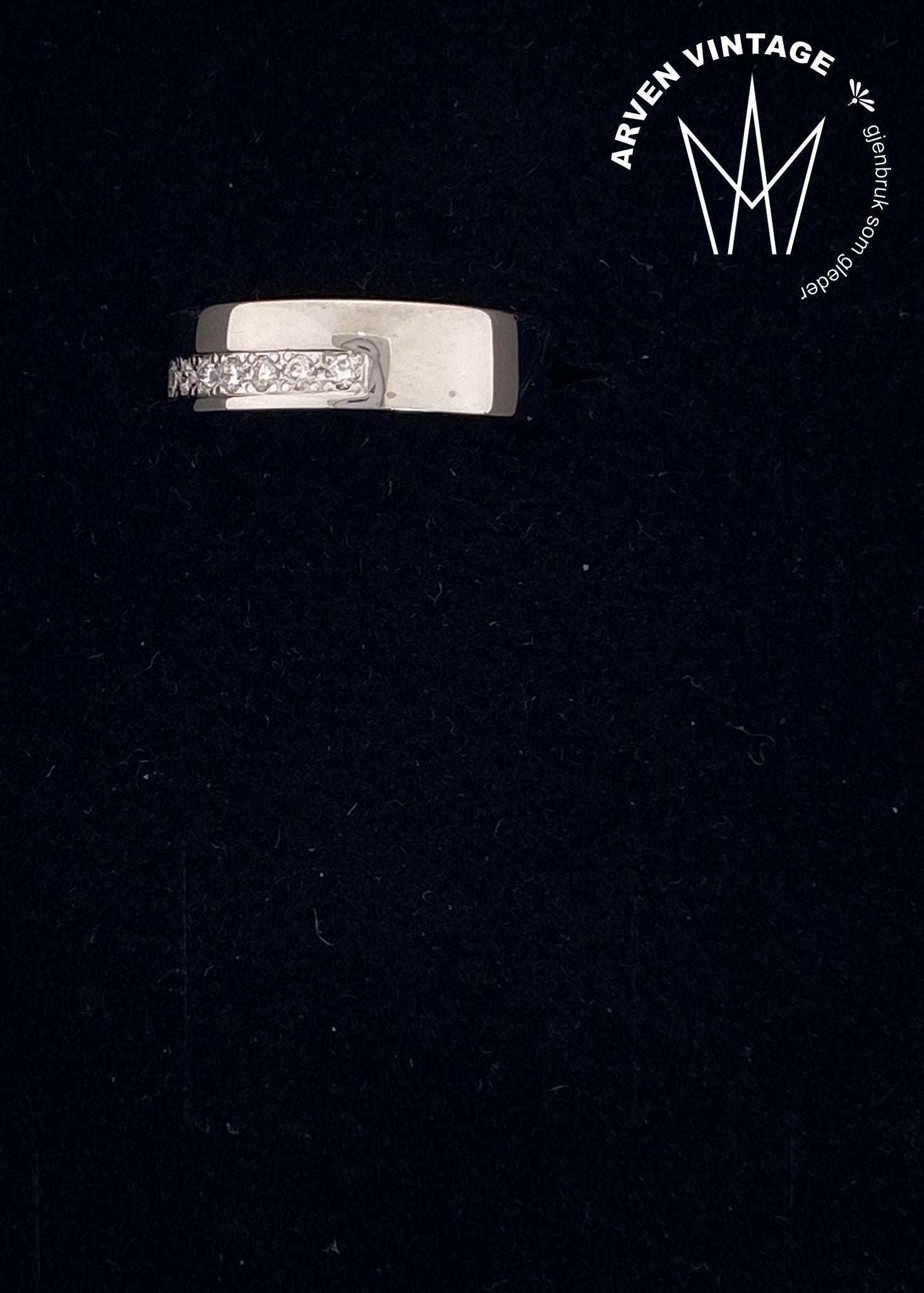 Vintage diamantring i 18K hvitt gull