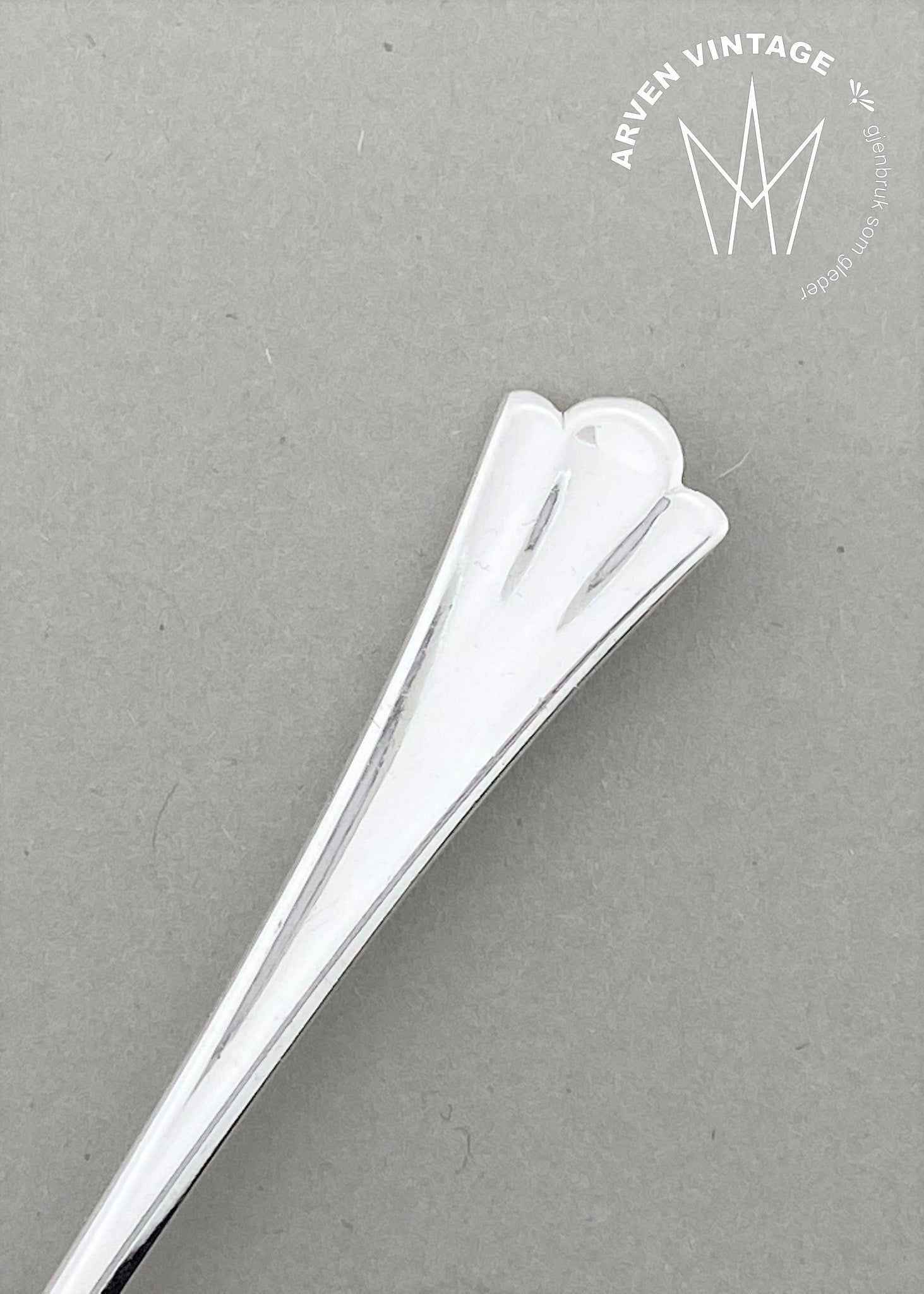 Vintage Lily mocha spoon