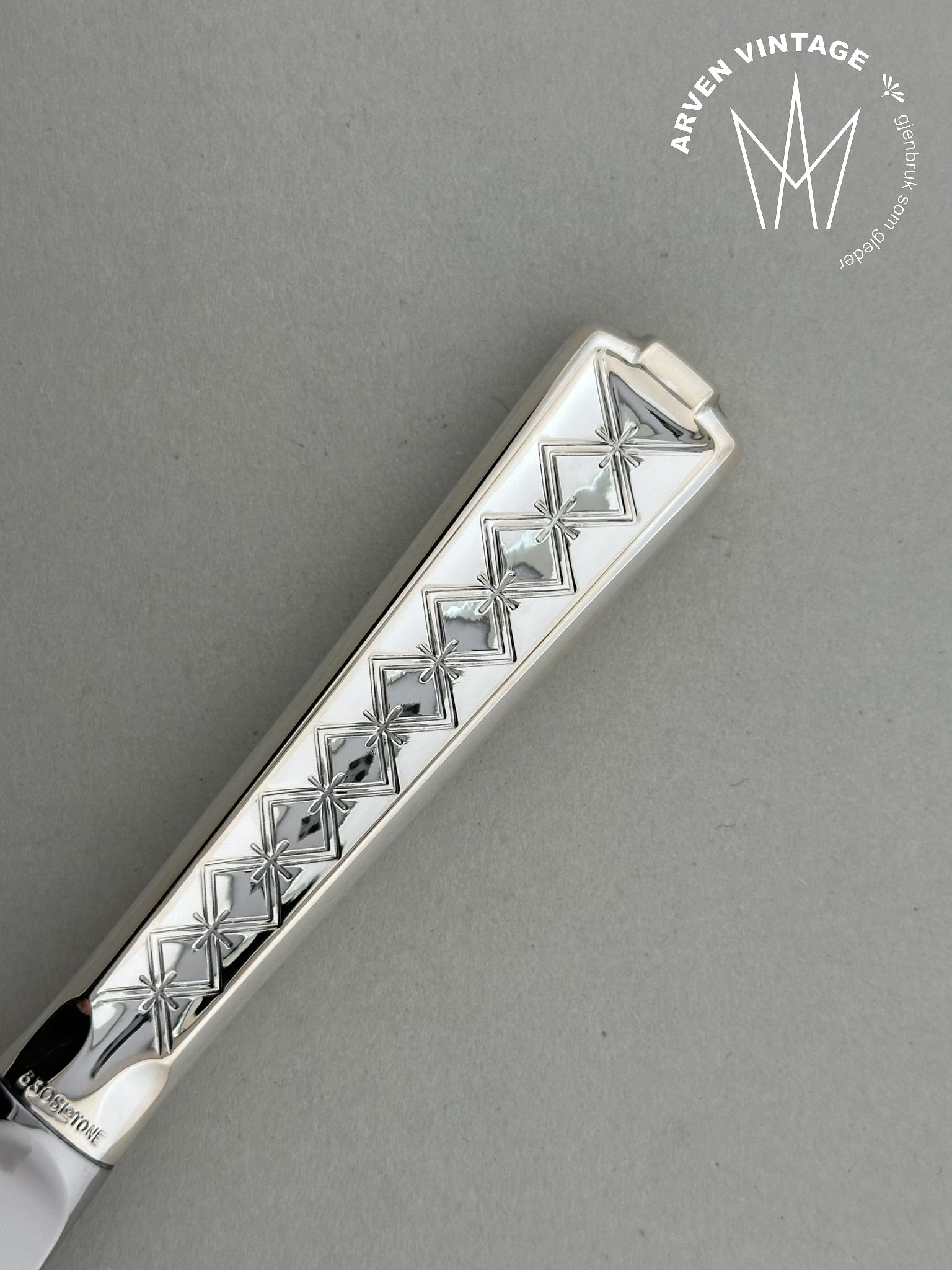 Vintage Tone small dining knife w/ short handle