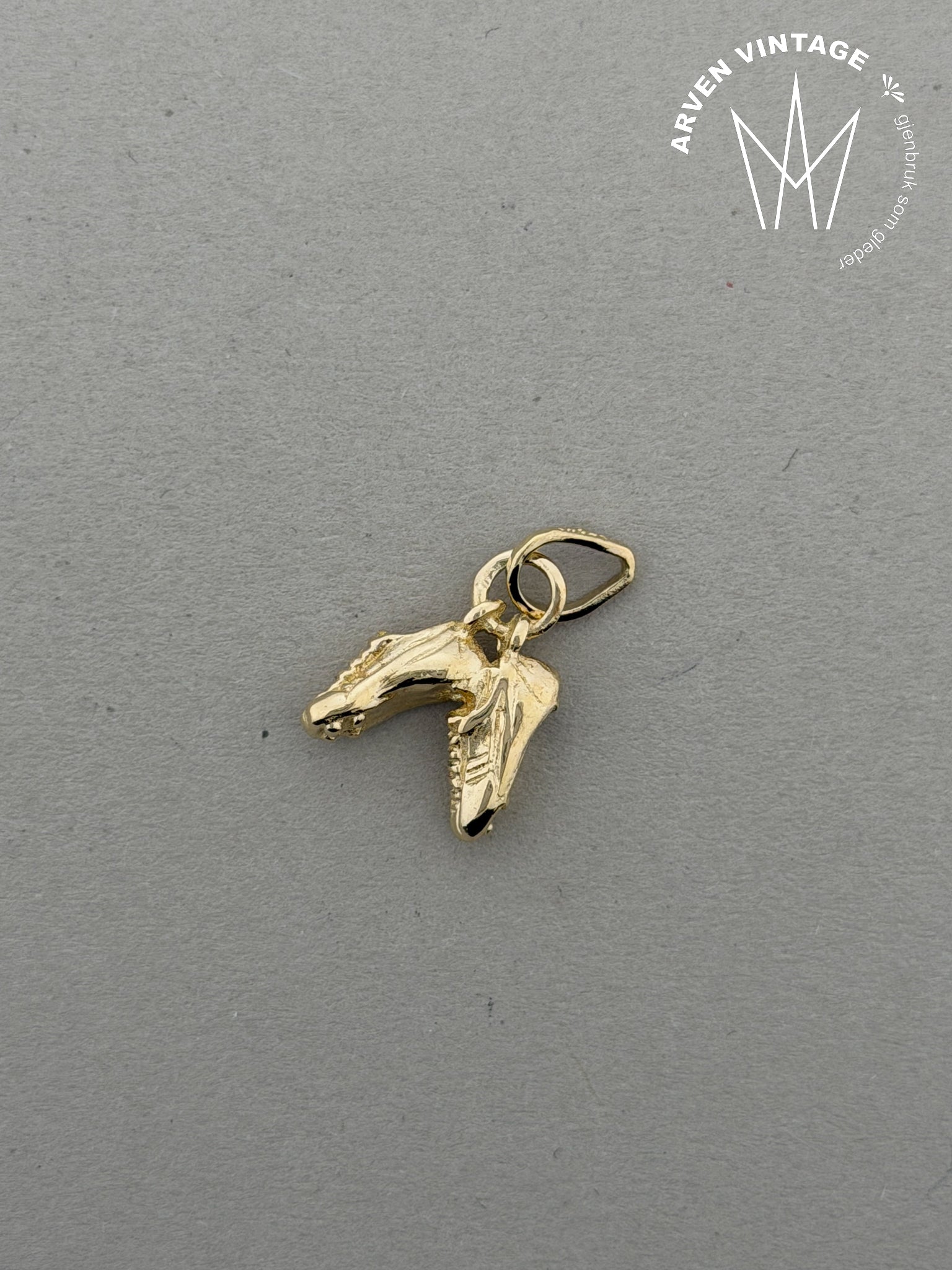 Vintage anheng gult gull