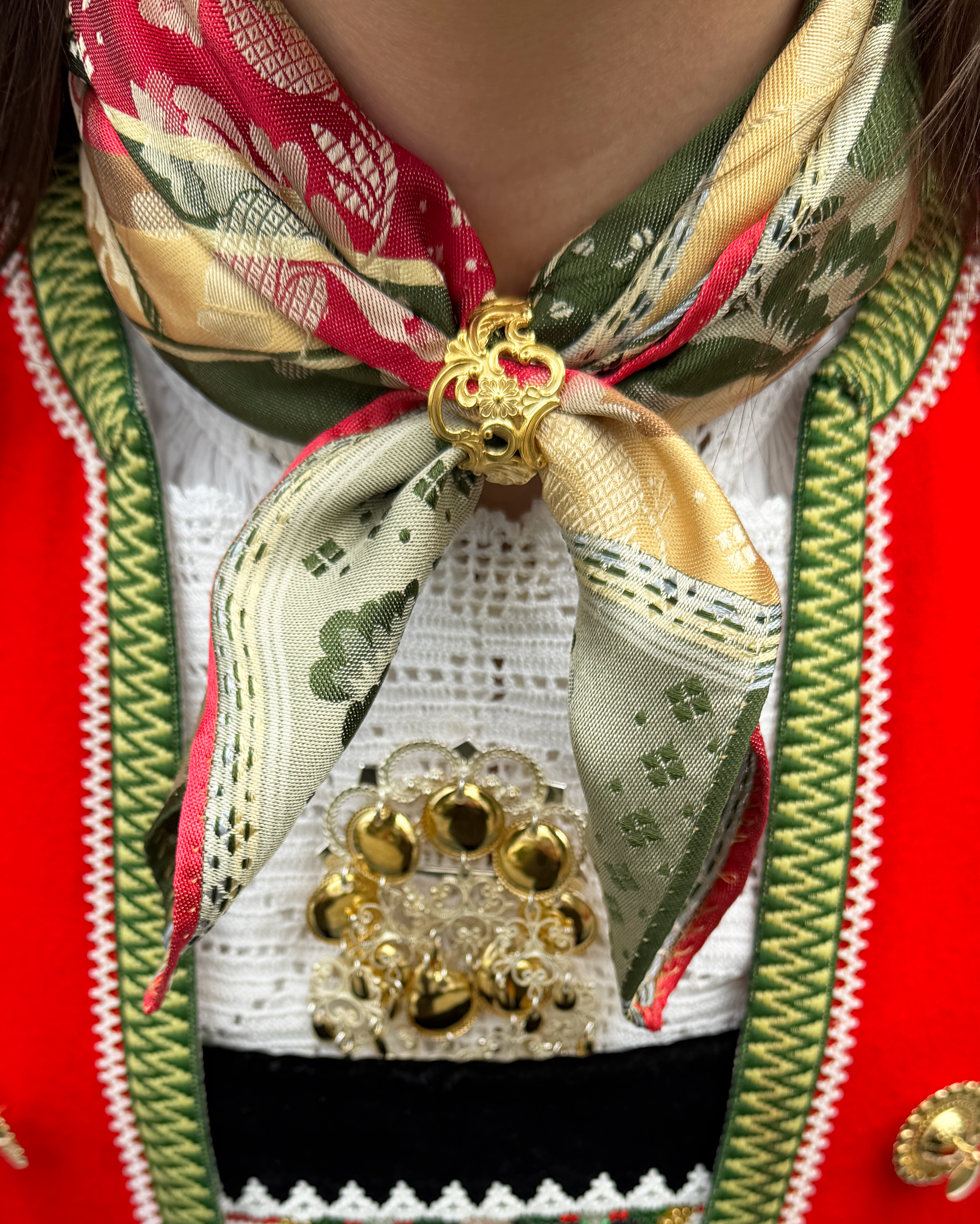 Skjerfring Oldemor forgylt