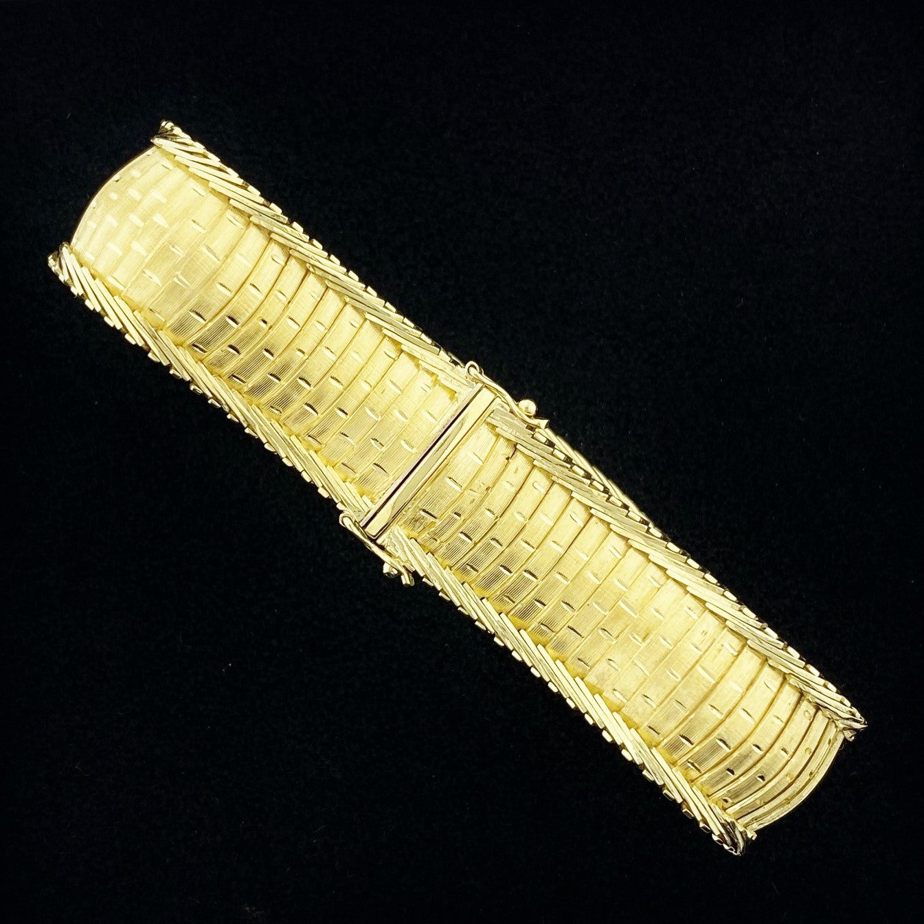 Vintage Bredt armbånd i gult gull