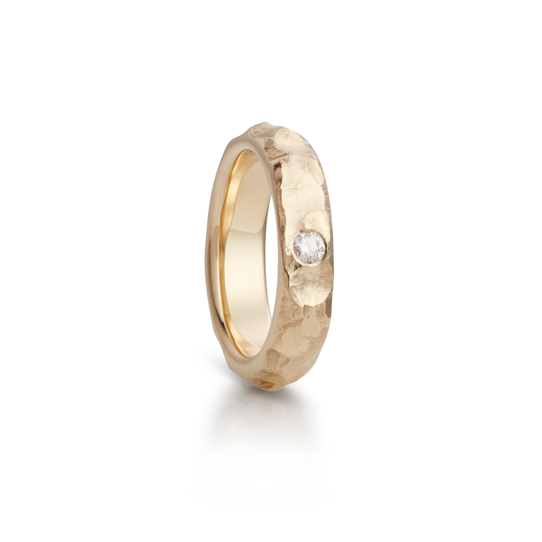 Fjell ring in yellow gold with diamond, lady