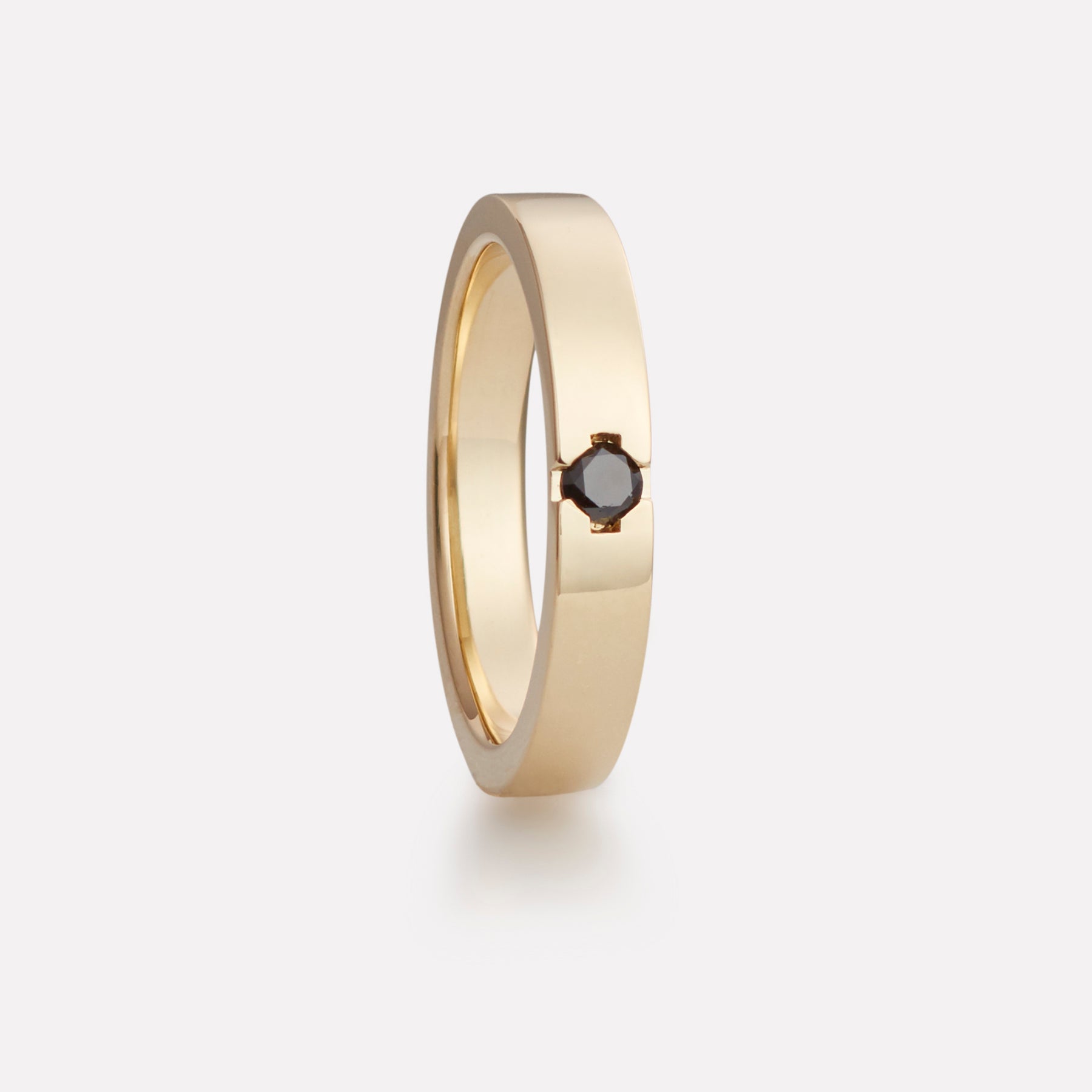 Majestic ring in yellow gold with black diamond, men's