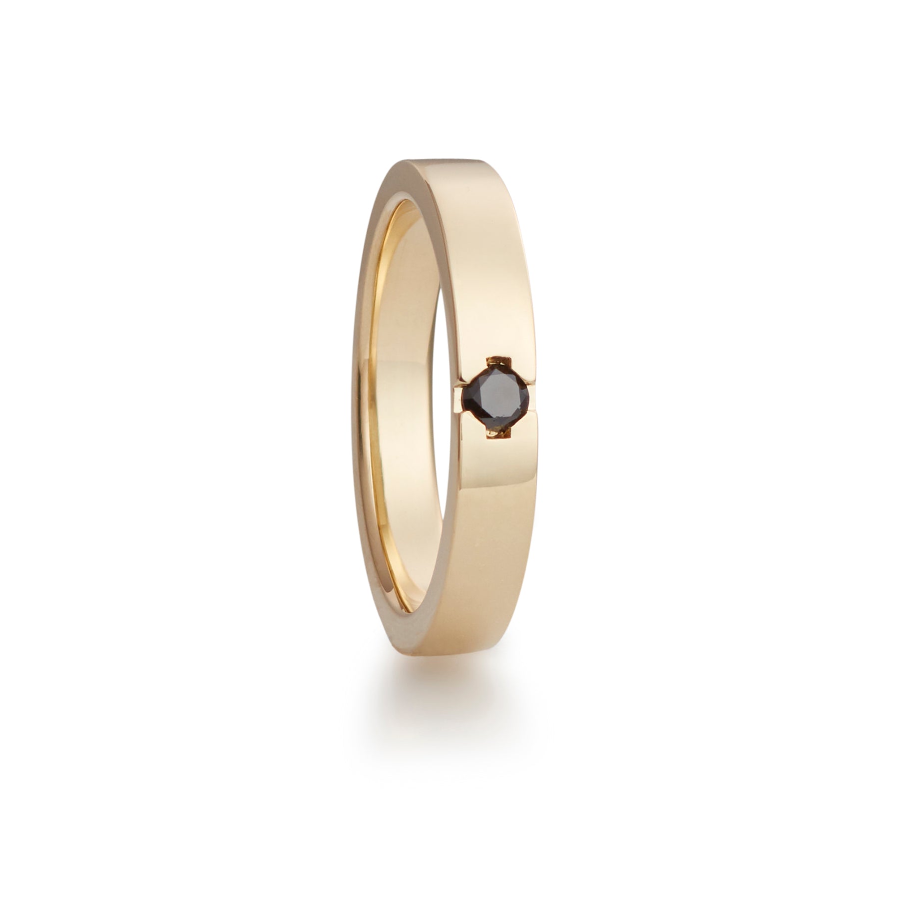 Majestic ring in yellow gold with black diamond, men&
