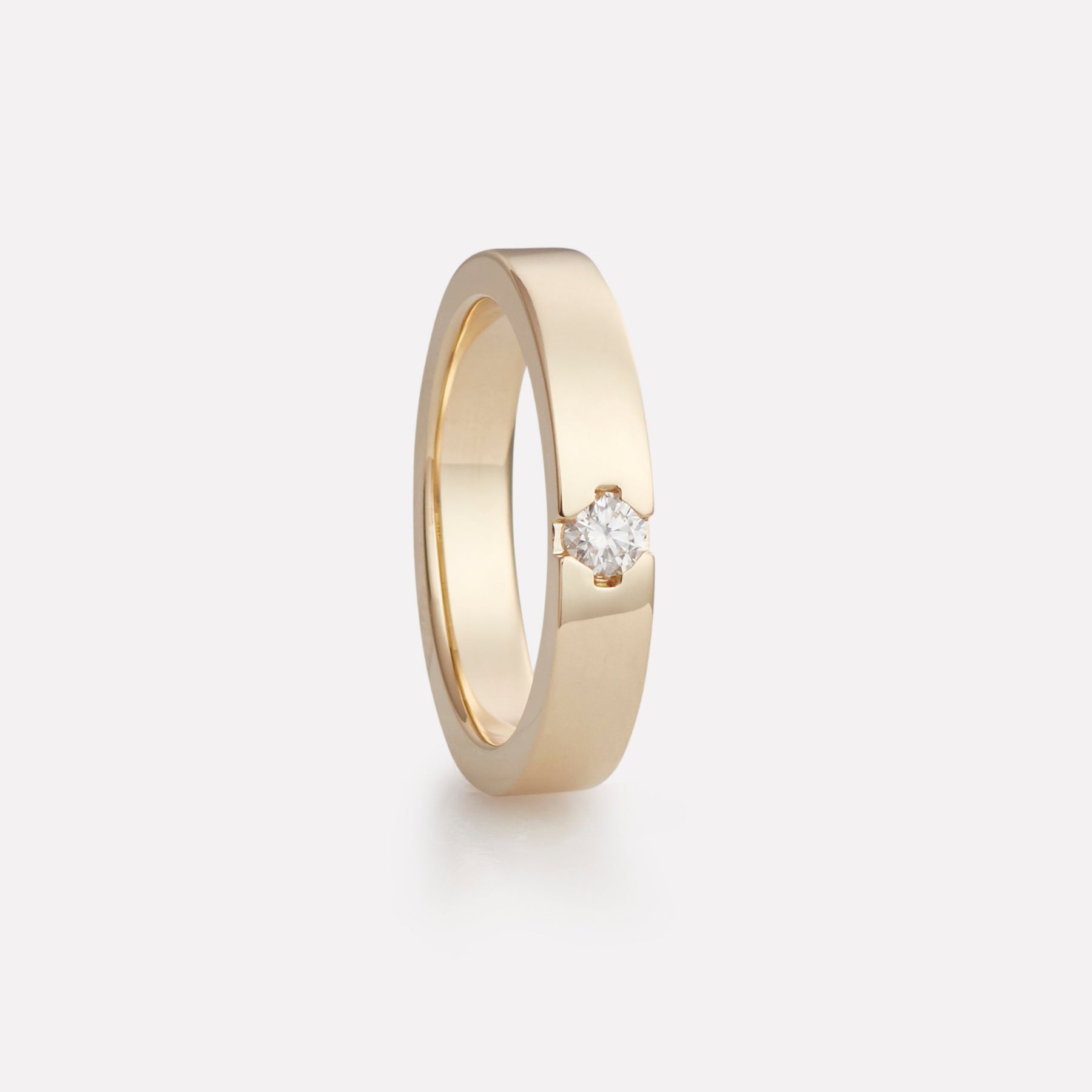 Majestic ring in yellow gold with diamond, ladies