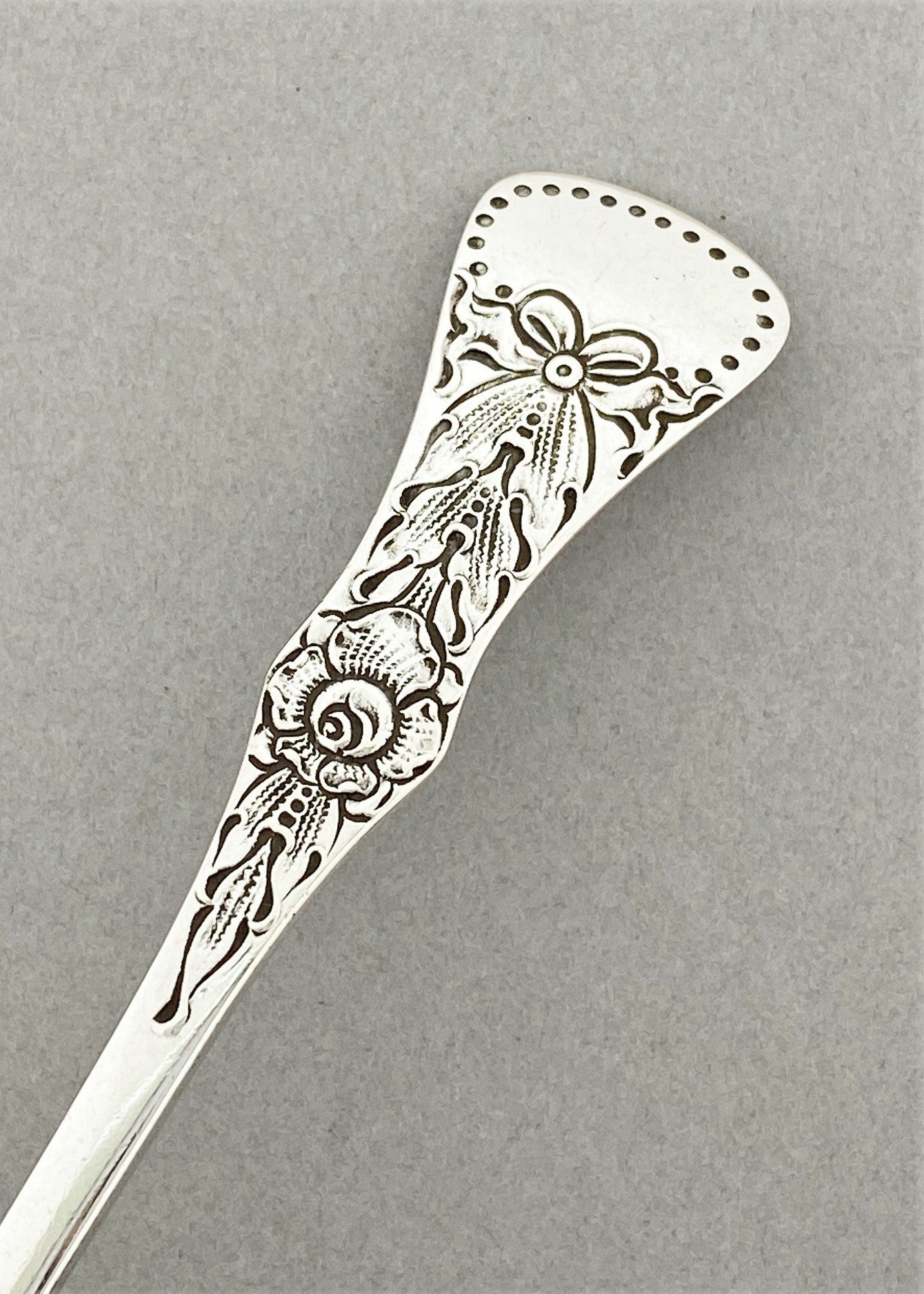 Rose sardine fork