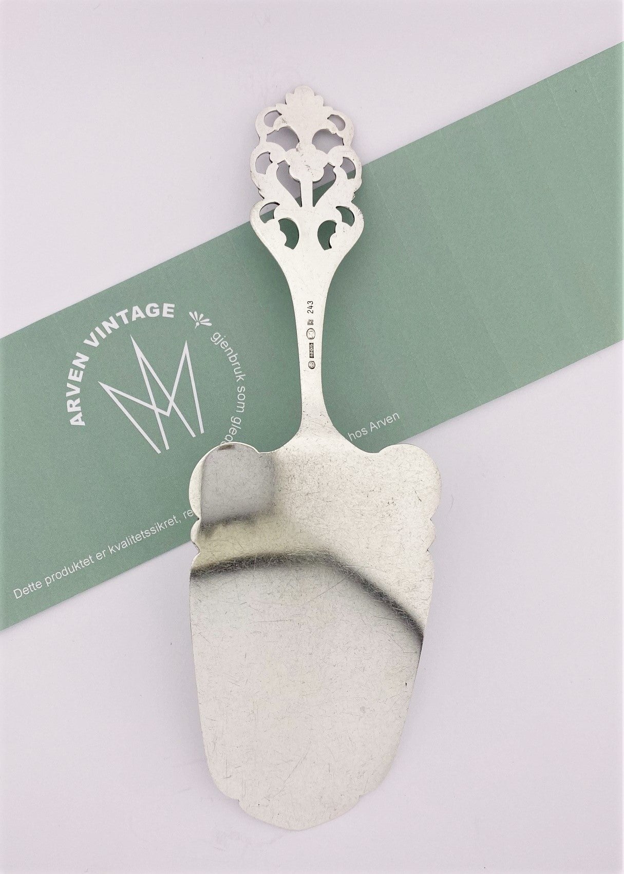 Viking Rose sandwich shovel