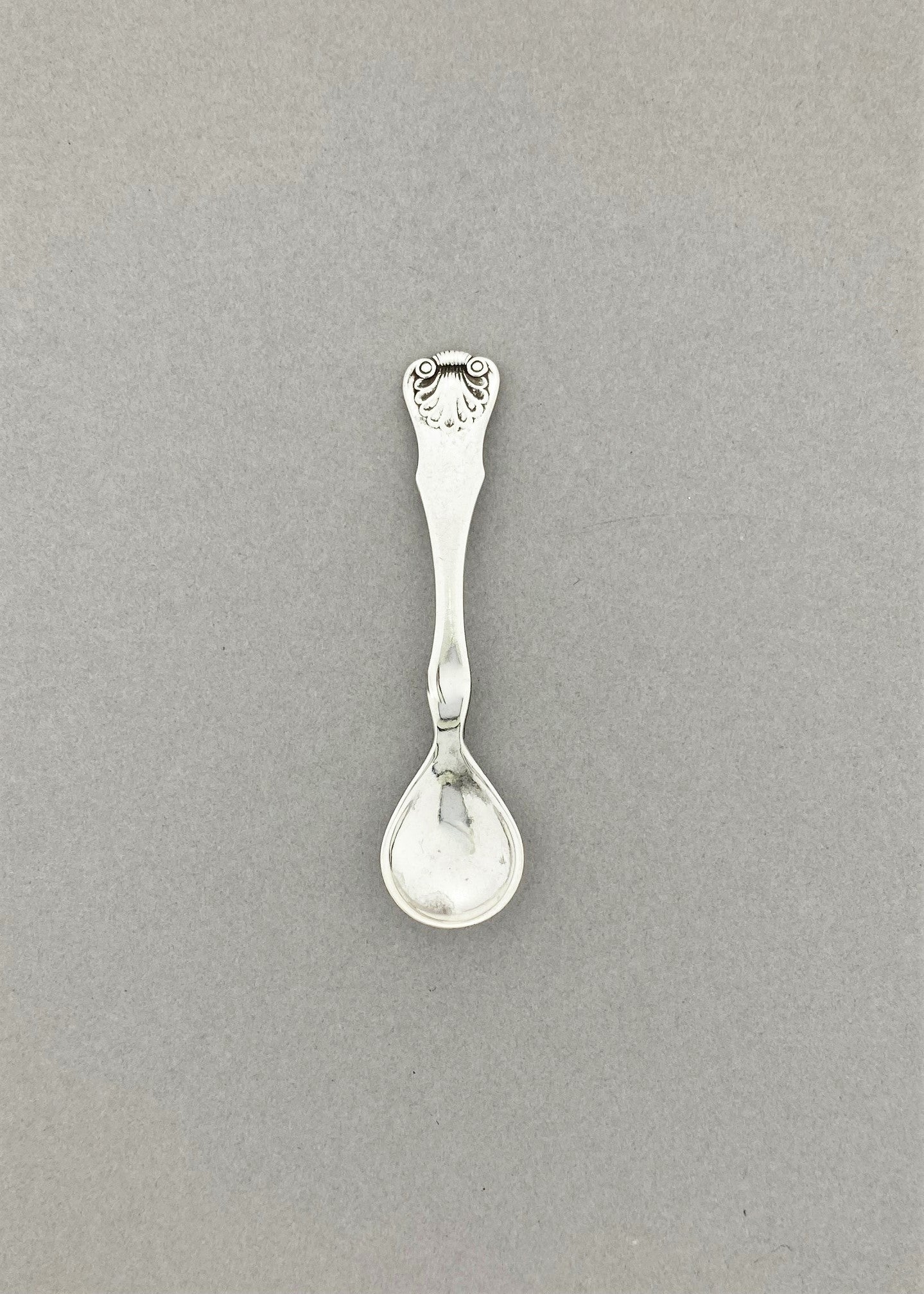 Clam salt spoon