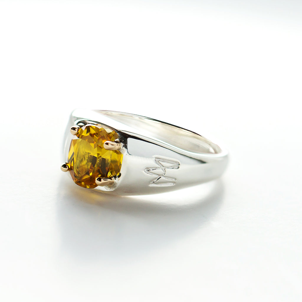 Billie ring in silver with synthetic citrine